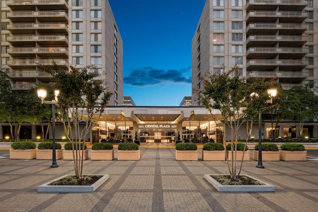 Style And Convenience Apartment At Crystal City Arlington Eksteriør bilde