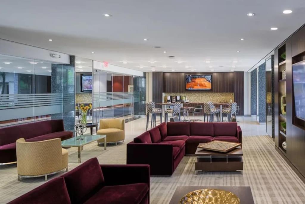 Style And Convenience Apartment At Crystal City Arlington Eksteriør bilde