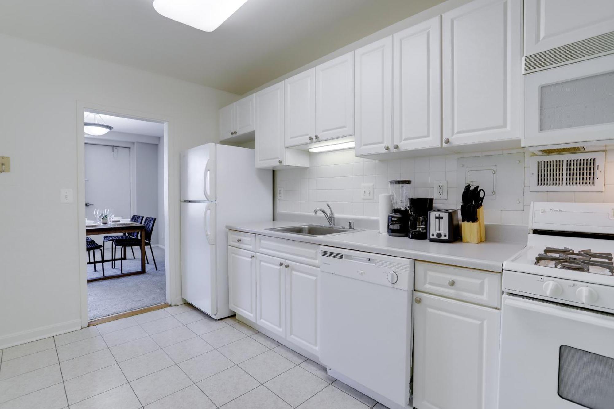 Style And Convenience Apartment At Crystal City Arlington Eksteriør bilde